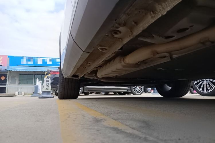 Used Geely Galaxy L7 2023 1.5T 115 km MAX Left Side Sill