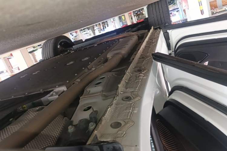 Used Geely Galaxy L7 2023 1.5T 115 km Starship Left Side Sill