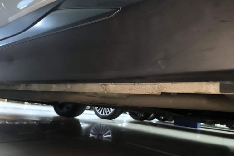 Used Geely Galaxy L7 2023 1.5T 115 km MAX Left Side Sill