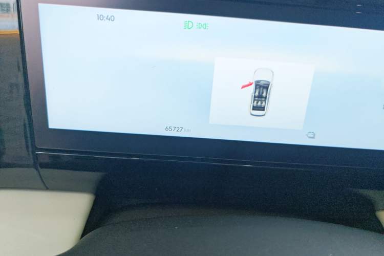 Used Geely Galaxy L7 2023 1.5T 115 km MAX Odometer Close Up