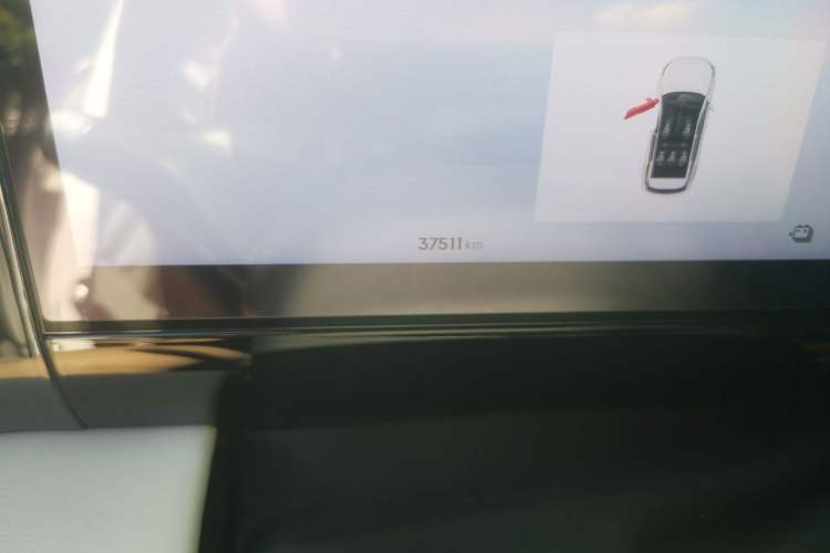 Used Geely Galaxy L7 2023 1.5T 115 km PLUS Odometer Close Up