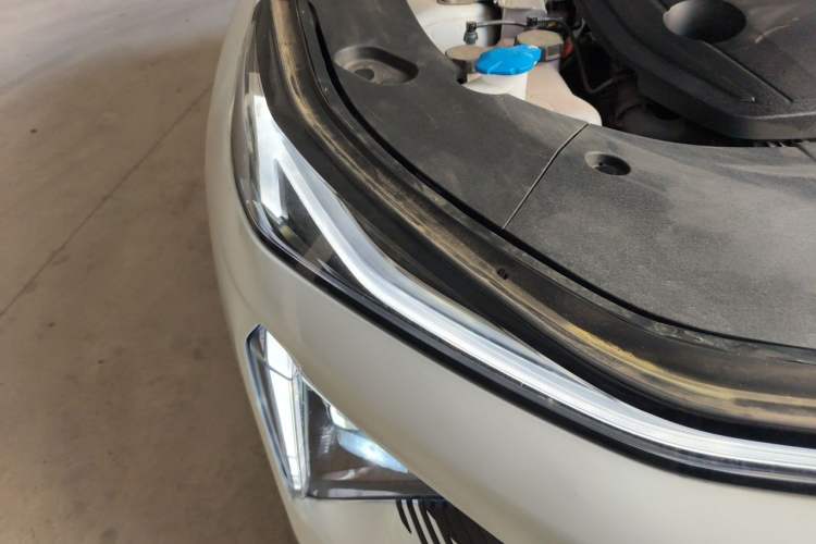 Used Geely Galaxy L7 2023 1.5T 115 km Starship Right Front Headlight