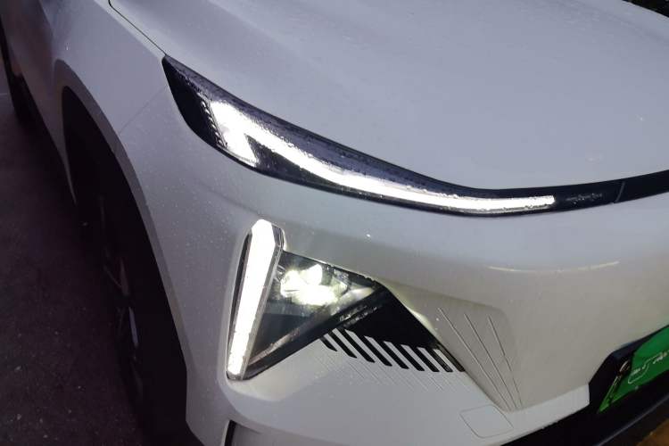 Used Geely Galaxy L7 2023 1.5T 115 km Starship Right Front Headlight
