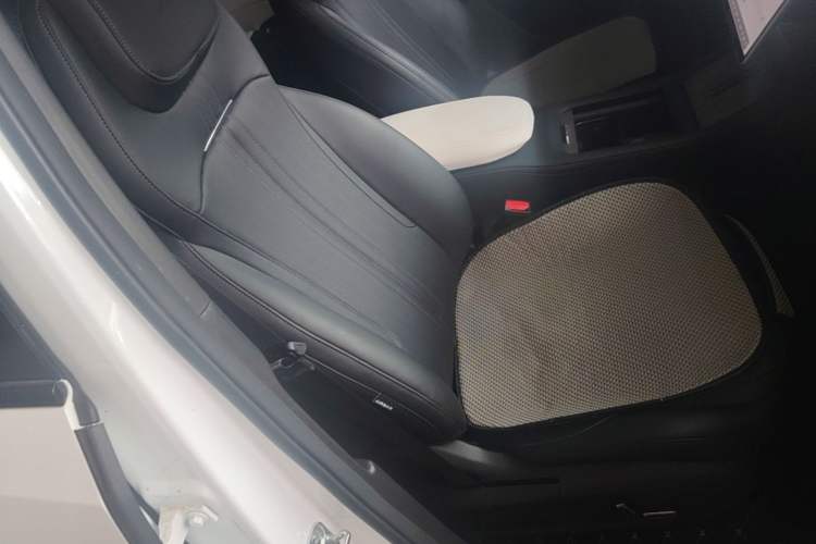 Used Geely Galaxy L7 2023 1.5T 115 km MAX Right Front Seat