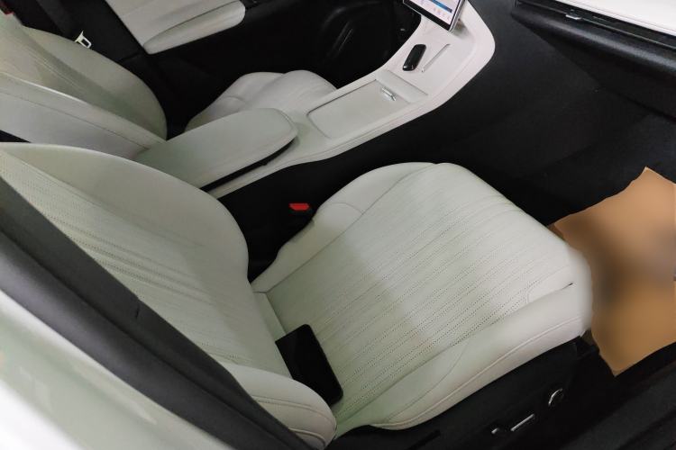Used Geely Galaxy L7 2023 1.5T 115 km Starship Right Front Seat
