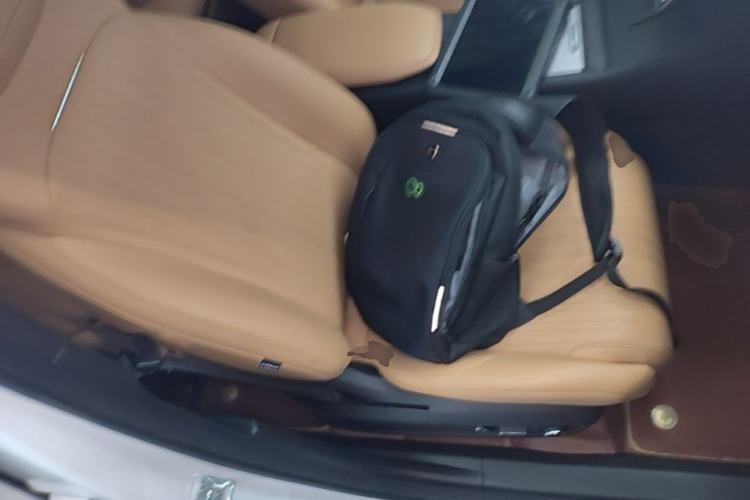 Used Geely Galaxy L7 2023 1.5T 115 km Starship Right Front Seat