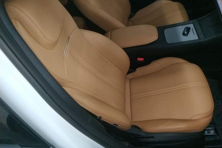 Used Geely Galaxy L7 2023 1.5T 115 km PLUS Right Front Seat