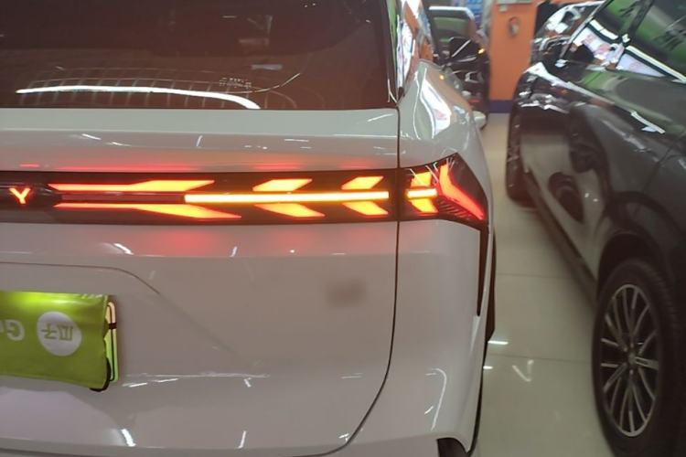 Used Geely Galaxy L7 2023 1.5T 115 km Starship Right Rear Taillight