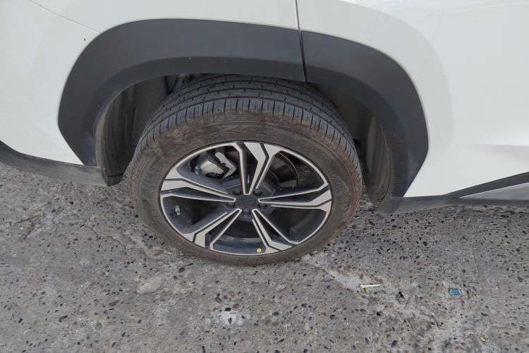 Used Geely Galaxy L7 2023 1.5T 115 km Starship Right Rear Wheel Hub