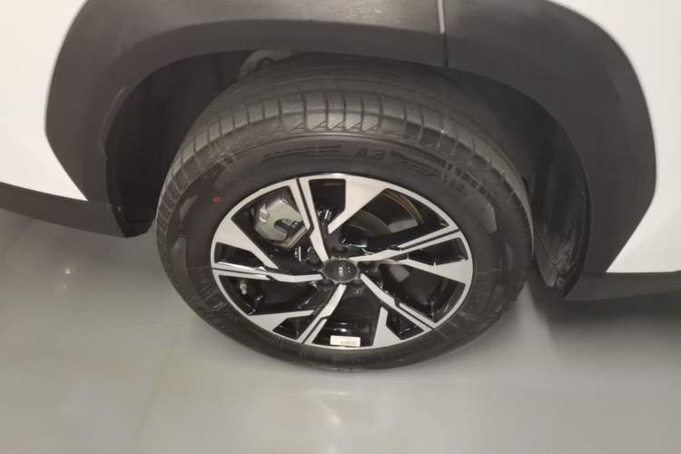 Used Geely Galaxy L7 2023 1.5T 55km PRO Right Rear Wheel Hub