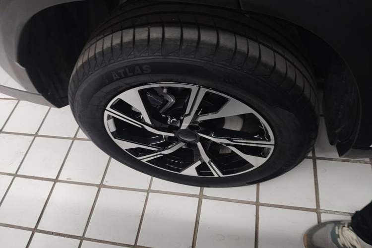 Used Geely Galaxy L7 2023 1.5T 55km PRO Right Rear Wheel Hub