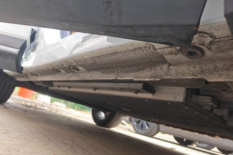 Used Geely Galaxy L7 2023 1.5T 115 km MAX Right Side Sill