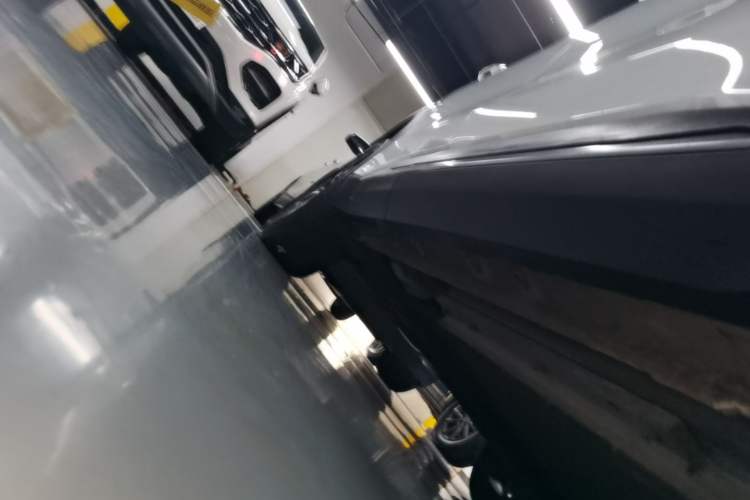 Used Geely Galaxy L7 2023 1.5T 55km PRO Right Side Sill