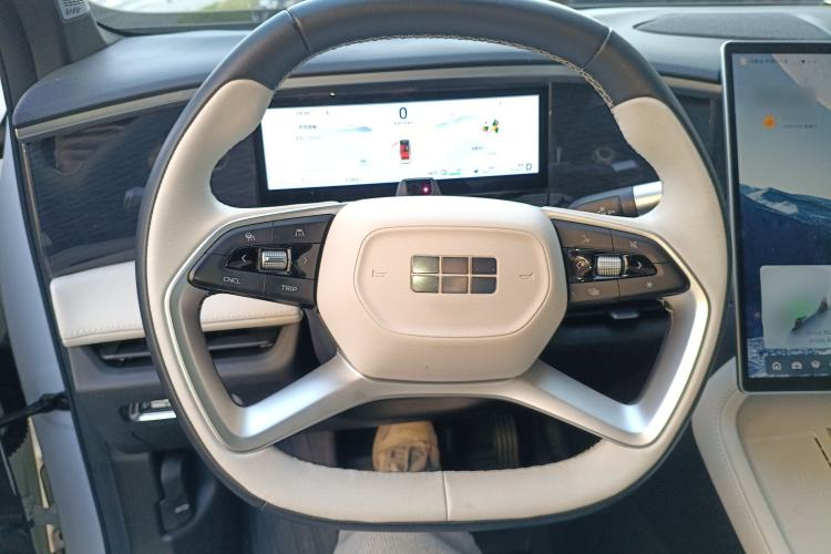Used Geely Galaxy L7 2023 1.5T 115 km Starship Steering Wheel
