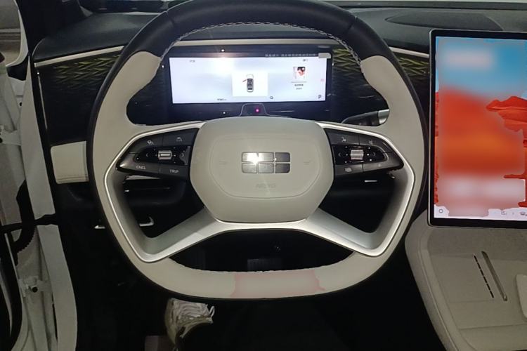 Used Geely Galaxy L7 2023 1.5T 115 km Asian Games Phantom Edition Steering Wheel