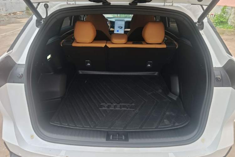 Used Geely Galaxy L7 2023 1.5T 115 km Starship Trunk
