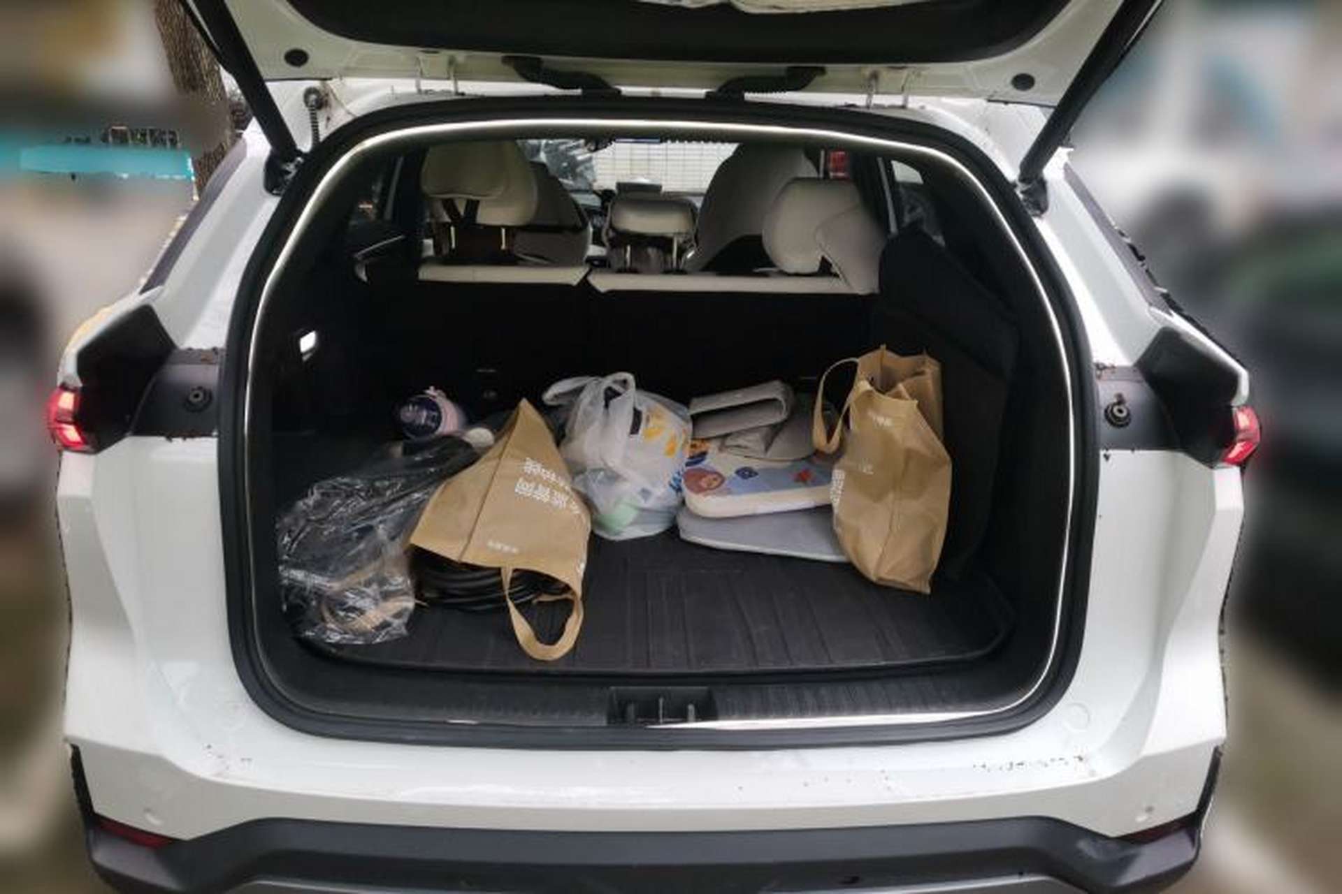 Used Geely Galaxy L7 2023 1.5T 115 km Asian Games Phantom Edition Trunk