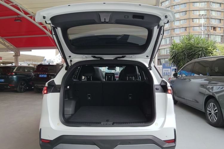 Used Geely Galaxy L7 2023 1.5T 115 km MAX Trunk