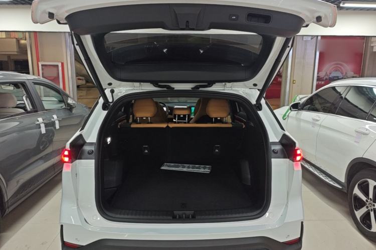Used Geely Galaxy L7 2023 1.5T 115 km Asian Games Phantom Edition Trunk