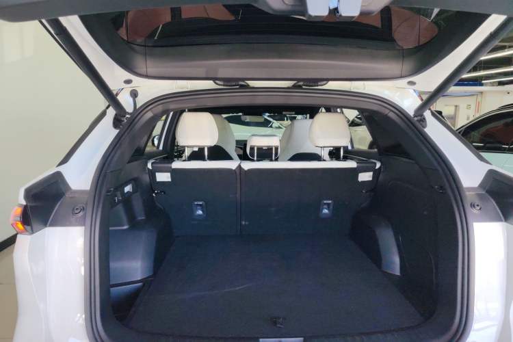 Used Geely Galaxy L7 2023 1.5T 115 km Starship Trunk