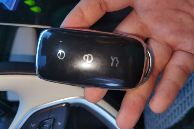 Used Geely Galaxy L7 2023 1.5T 115 km PLUS Vehicle Key