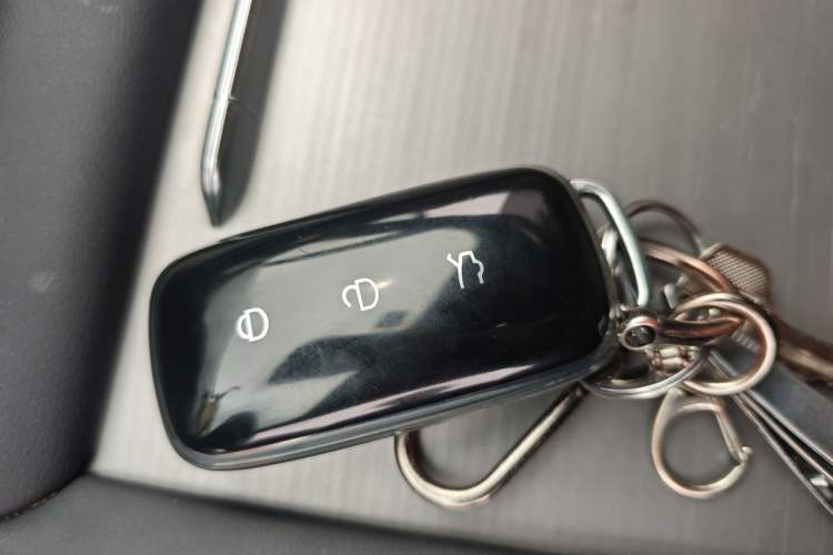 Used Geely Galaxy L7 2023 1.5T 115 km Starship Vehicle Key