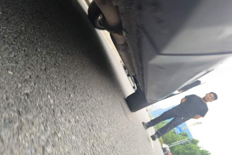 Used Geely Galaxy L7 2024 1.5T 115 km MAX Dragon Edition Chassis Front Left