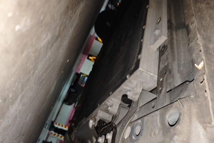 Used Geely Galaxy L7 2024 1.5T 55km PRO Dragon Edition Chassis Front Right