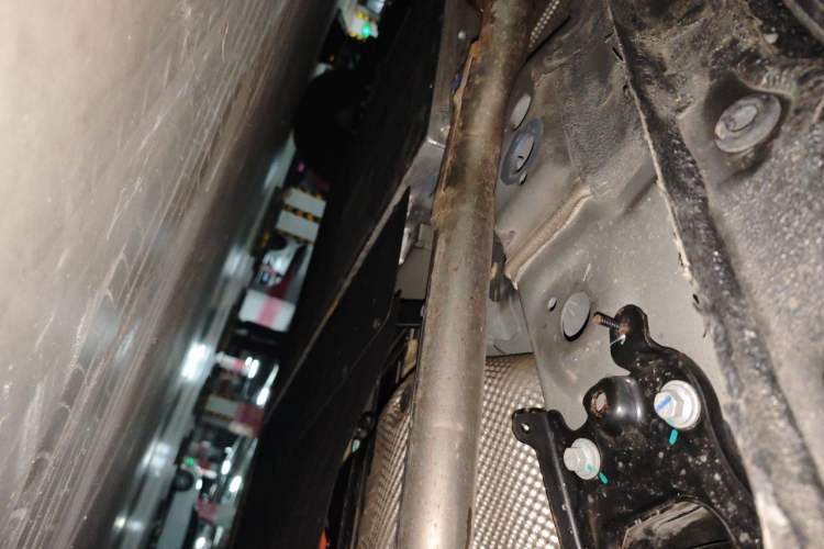Used Geely Galaxy L7 2024 1.5T 55km PRO Dragon Edition Chassis Rear Left