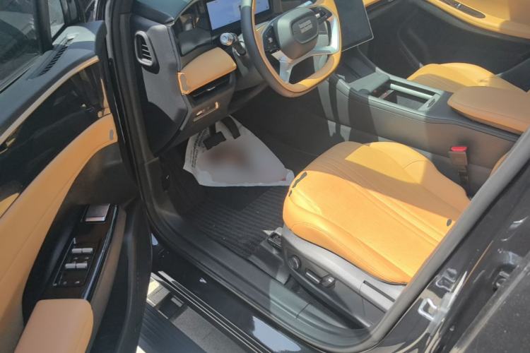 Used Geely Galaxy L7 2024 1.5T 115 km MAX Dragon Edition Driver Seat