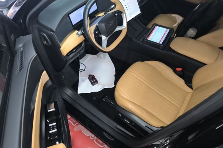 Used Geely Galaxy L7 2024 1.5T 115 km MAX Dragon Edition Driver Seat