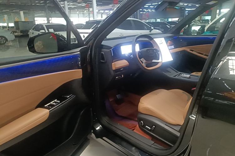Used Geely Galaxy L7 2024 1.5T 115 km MAX Dragon Edition Driver Seat