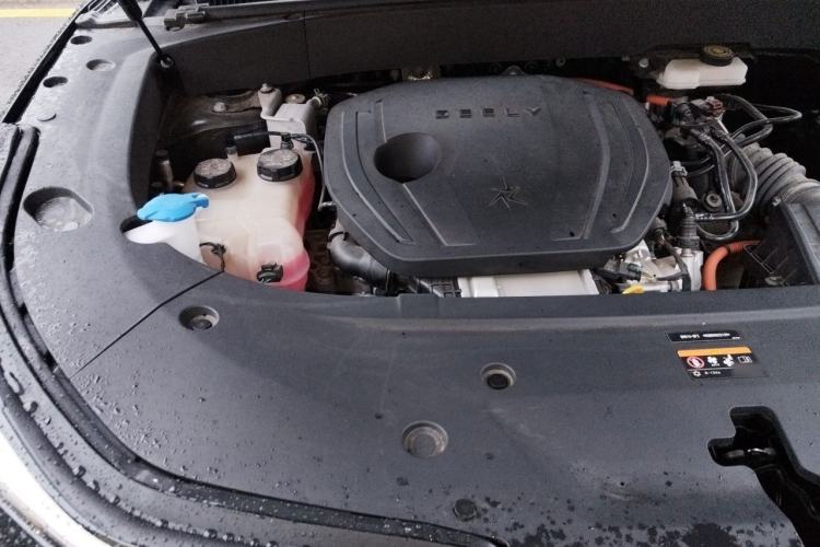 Used Geely Galaxy L7 2024 1.5T 115 km PLUS Dragon Edition Engine Bay Right