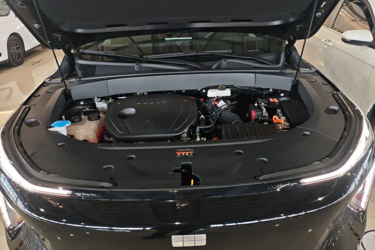 Used Geely Galaxy L7 2024 1.5T 115 km PLUS Dragon Edition Engine Bay