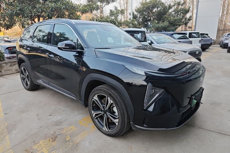 Used Geely Galaxy L7 2024 1.5T 115 km PLUS Dragon Edition Front Right 45 Deg
