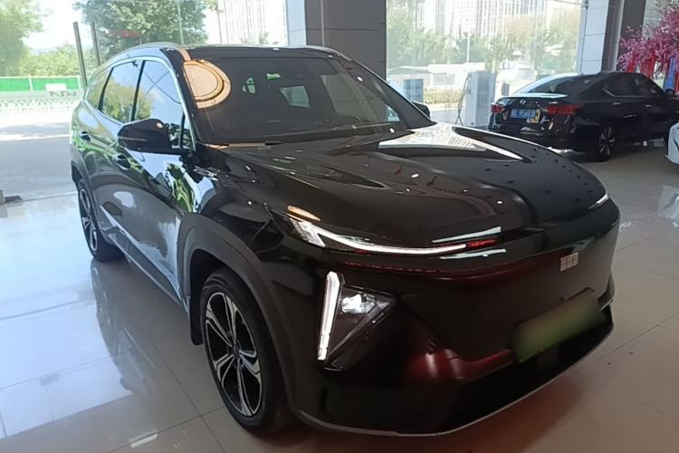 Used Geely Galaxy L7 2024 1.5T 115 km PLUS Dragon Edition Front Right 45 Deg