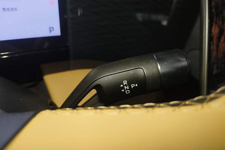 Used Geely Galaxy L7 2024 1.5T 115 km Starship Dragon Edition Gear Lever