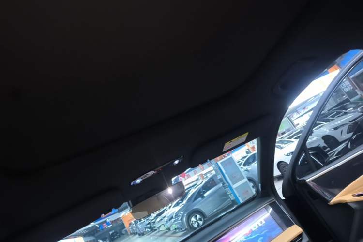 Used Geely Galaxy L7 2024 1.5T 115 km MAX Dragon Edition Headliner