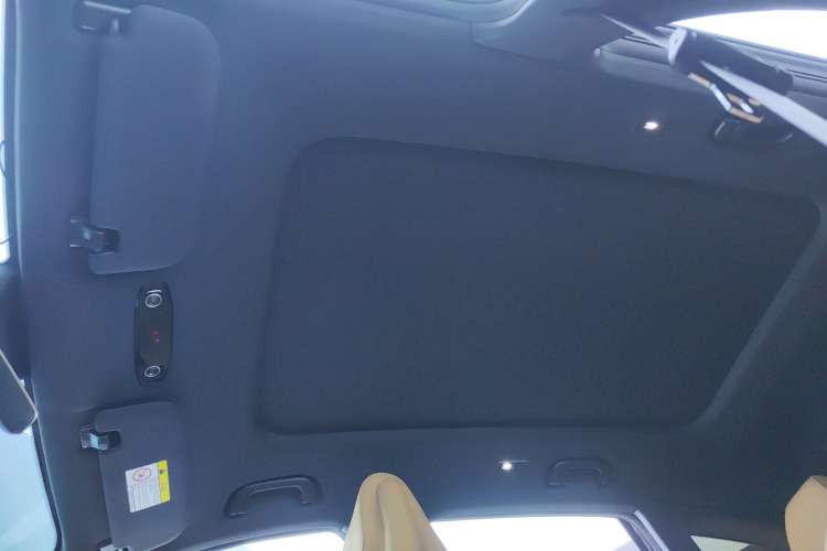 Used Geely Galaxy L7 2024 1.5T 115 km MAX Dragon Edition Headliner