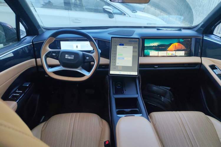 Used Geely Galaxy L7 2024 1.5T 115 km MAX Dragon Edition Interior 2