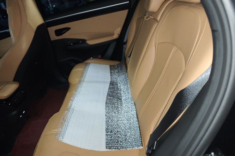 Used Geely Galaxy L7 2024 1.5T 55km PRO Dragon Edition Left Rear Seat