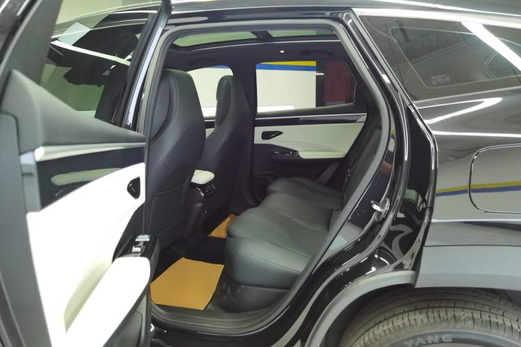 Used Geely Galaxy L7 2024 1.5T 115 km PLUS Dragon Edition Left Rear Seat