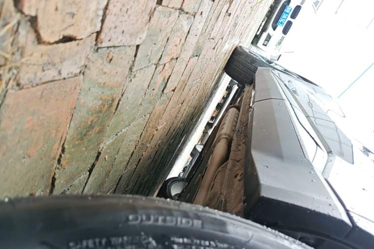 Used Geely Galaxy L7 2024 1.5T 115 km PLUS Dragon Edition Left Side Sill