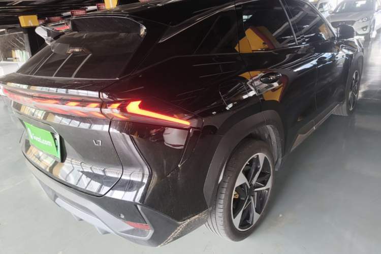 Used Geely Galaxy L7 2024 1.5T 115 km Starship Dragon Edition Rear Right 45 Deg