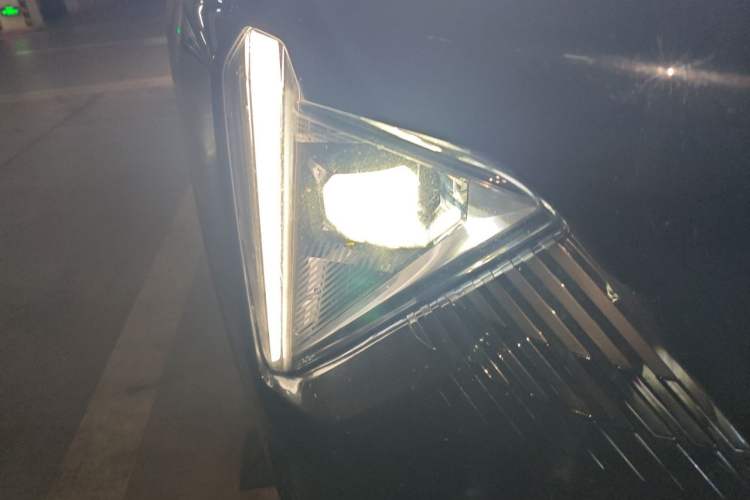 Used Geely Galaxy L7 2024 1.5T 55km PRO Dragon Edition Right Front Headlight