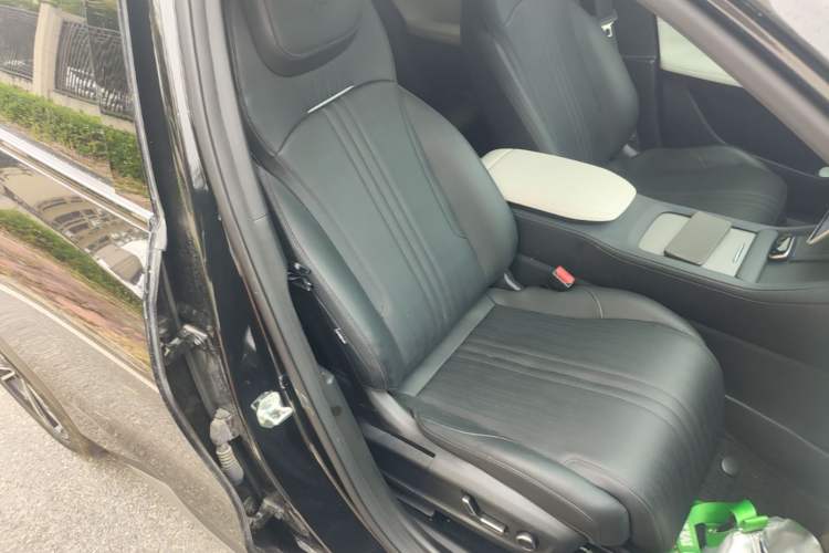 Used Geely Galaxy L7 2024 1.5T 115 km MAX Dragon Edition Right Front Seat
