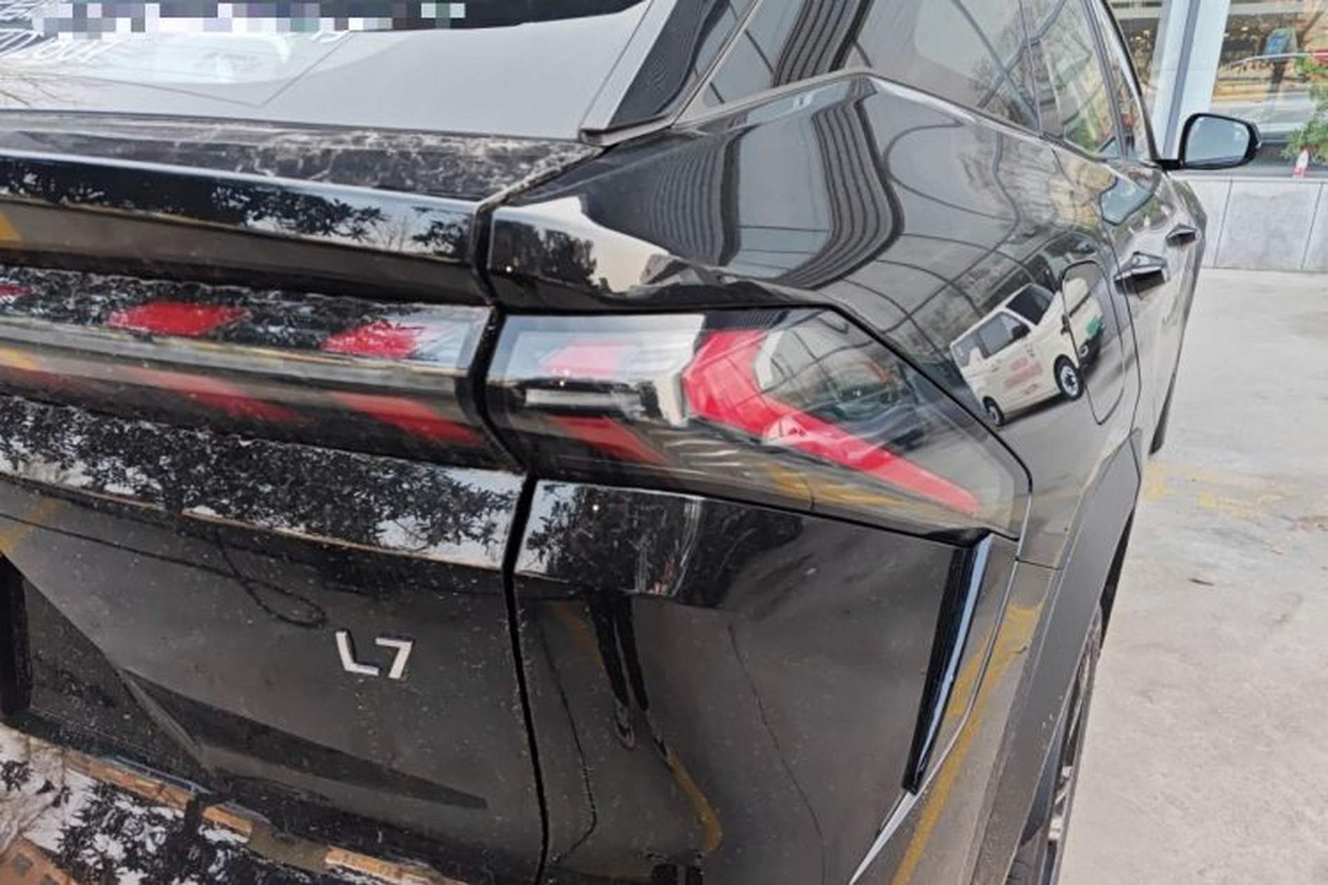 Used Geely Galaxy L7 2024 1.5T 115 km PLUS Dragon Edition Right Rear Taillight