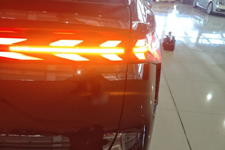 Used Geely Galaxy L7 2024 1.5T 115 km PLUS Dragon Edition Right Rear Taillight