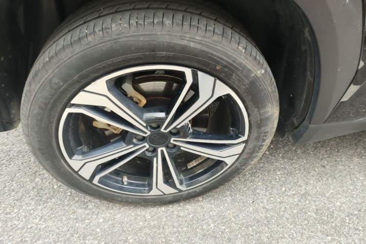 Used Geely Galaxy L7 2024 1.5T 115 km MAX Dragon Edition Right Rear Wheel Hub