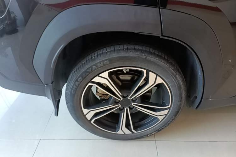 Used Geely Galaxy L7 2024 1.5T 115 km PLUS Dragon Edition Right Rear Wheel Hub